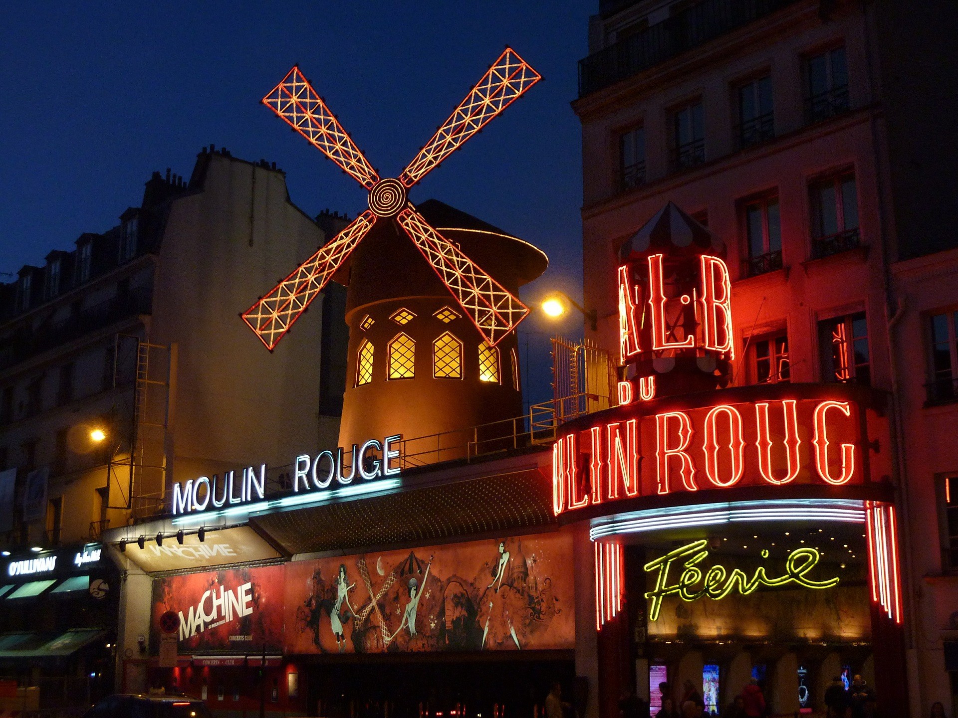 Moulin-Rouge-Paris.jpg